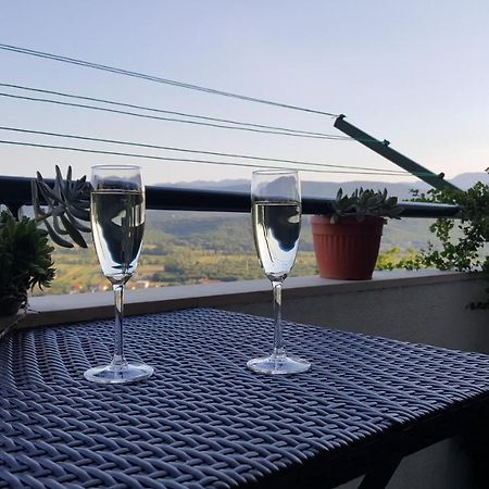 Apartman Modro Jezero Apartment Имотски Екстериор снимка