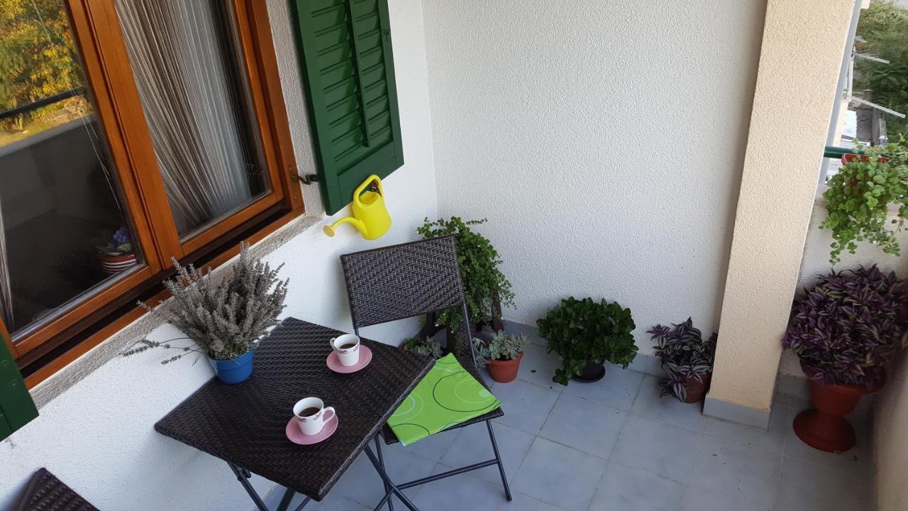 Apartman Modro Jezero Apartment Имотски Екстериор снимка